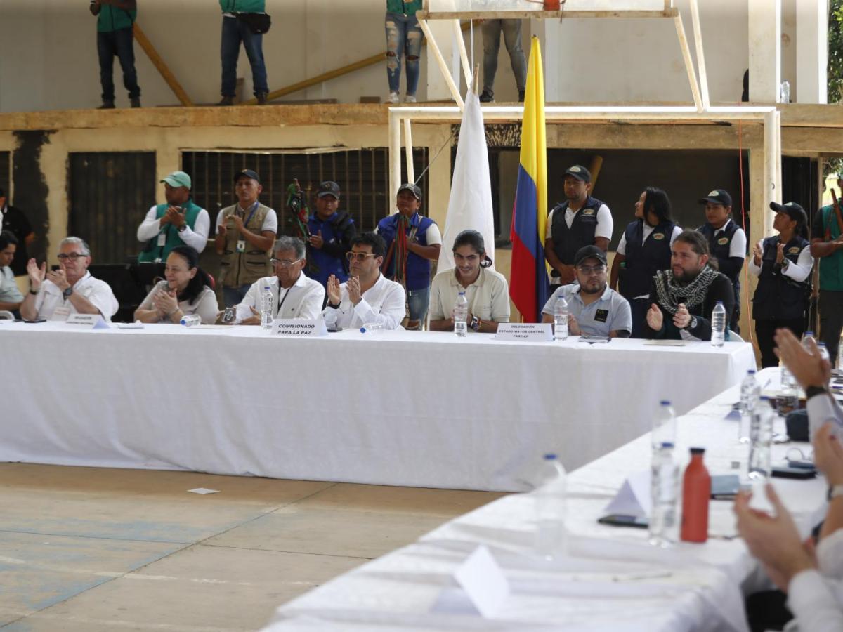 Mesa de diálogo político define prioridades regionales de desarrollo